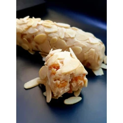 Queijo Meia Cura - Rolinho de Damasco com amêndoas em lâminas 160g Q.Vegano